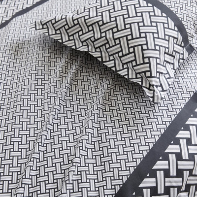 Pakvieskite eleganciją į savo miegamąjį su prancūzišku patalynės komplektu Tradilinge Riviera Réglisse!