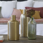 MOUSSE vaza – tai žavinga butelio formos vaza iš stiklo