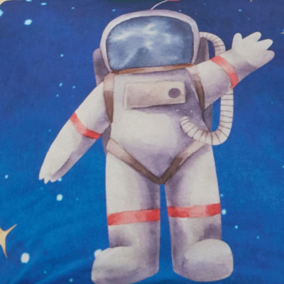 „Thomas“ patalynės komplekto raštas nukelia jaunuosius svajotojus į įtraukiantį kosmoso pasaulį.